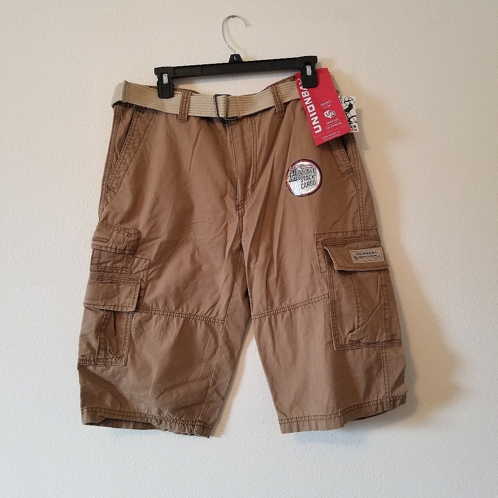 Mens 15" long cargo shorts with belt